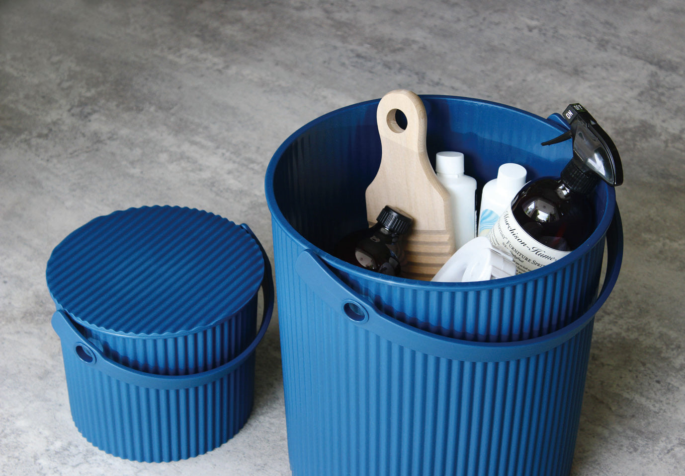 Omnioutil Japansk spand, navy - 4 L. - Bahne